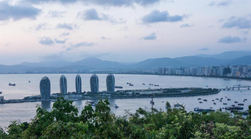 Sanya Shanghai Huating Boutique Resort Hotel Bagian luar foto