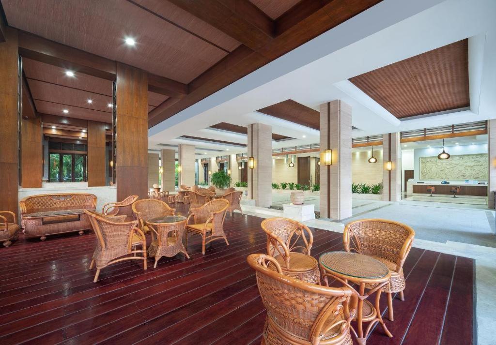Sanya Shanghai Huating Boutique Resort Hotel Bagian luar foto