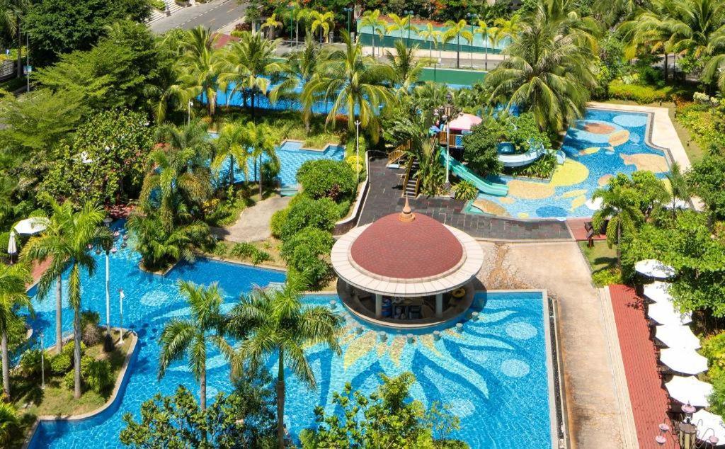 Sanya Shanghai Huating Boutique Resort Hotel Bagian luar foto