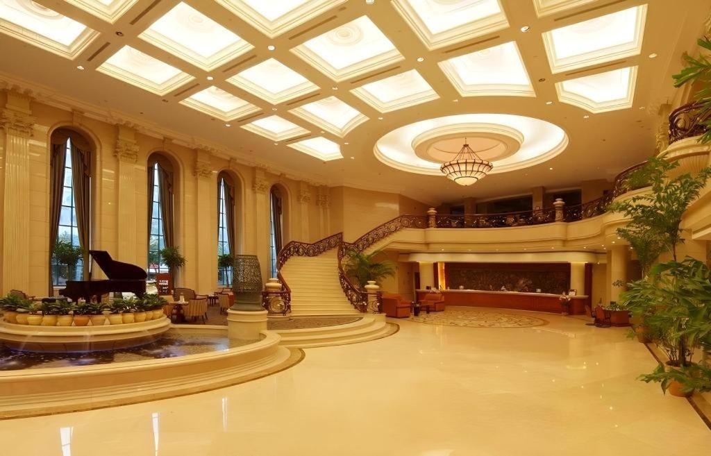 Sanya Shanghai Huating Boutique Resort Hotel Bagian luar foto