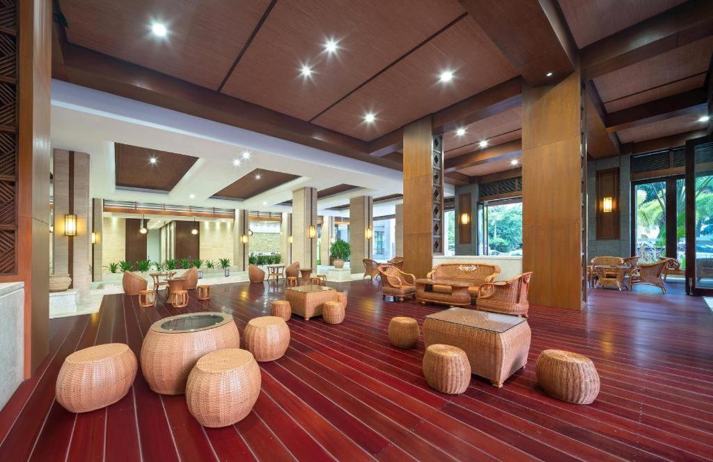 Sanya Shanghai Huating Boutique Resort Hotel Bagian luar foto