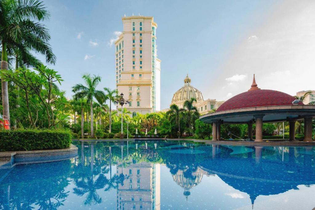 Sanya Shanghai Huating Boutique Resort Hotel Bagian luar foto