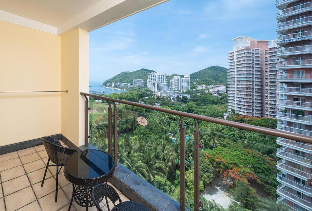 Sanya Shanghai Huating Boutique Resort Hotel Bagian luar foto
